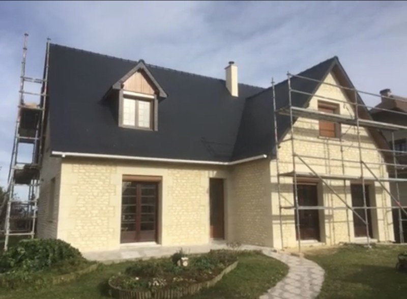 Notre réalisation rénovation de façade en pierre à Courtonne-les-Deux-Églises